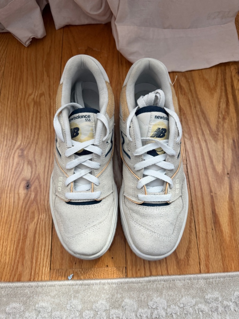 Women’s New Balance 550 - Picture 4 of 7
